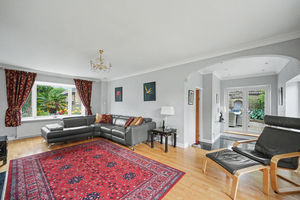 Sitting room- click for photo gallery